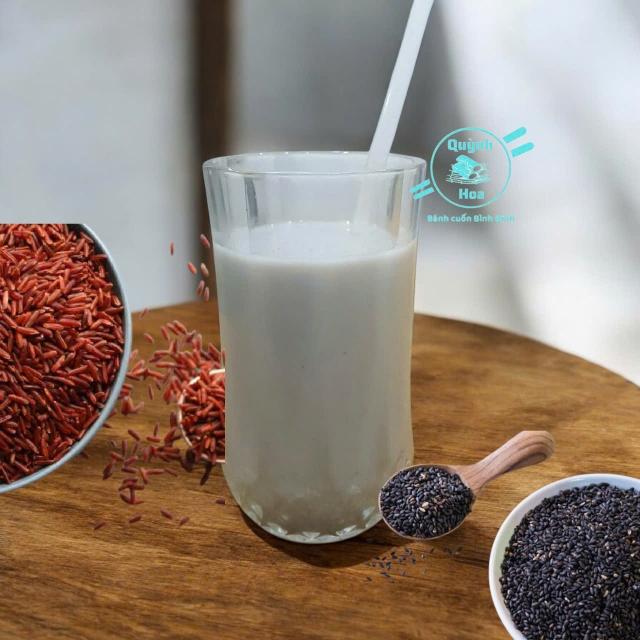 Sữa gạo lứt mè đen nóng